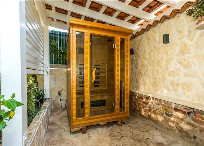 Amazing In With Sauna Apartman *